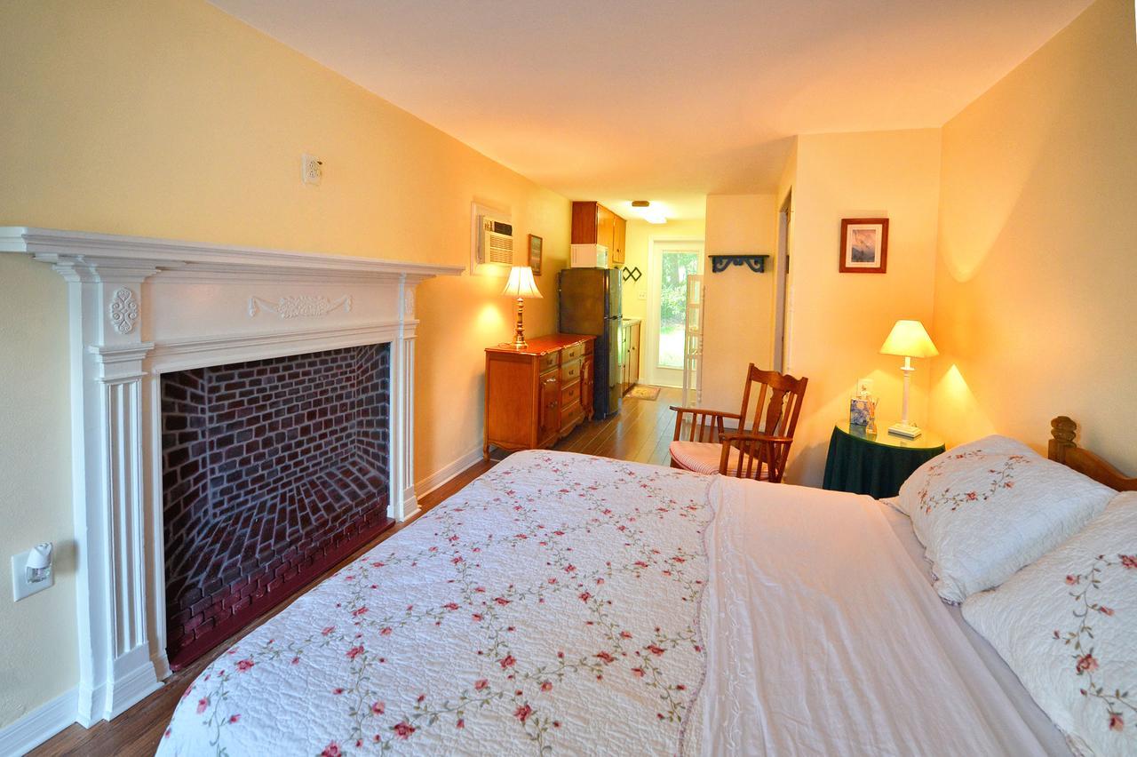 Farnsworth House Bed And Breakfast Mount Dora Exteriör bild